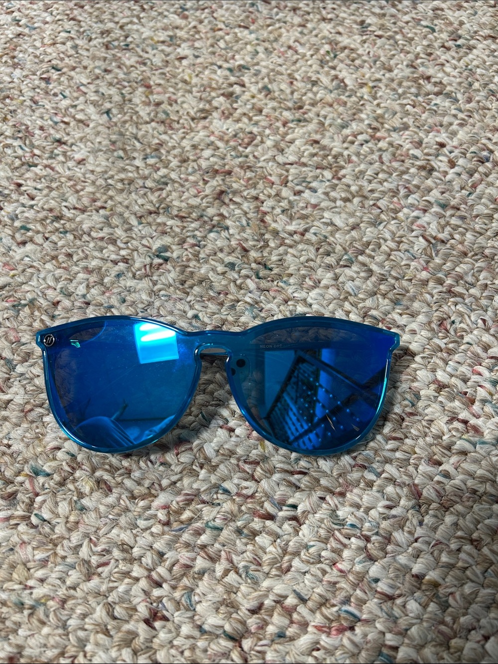 Women’s Blue Mirrored Sunglasses